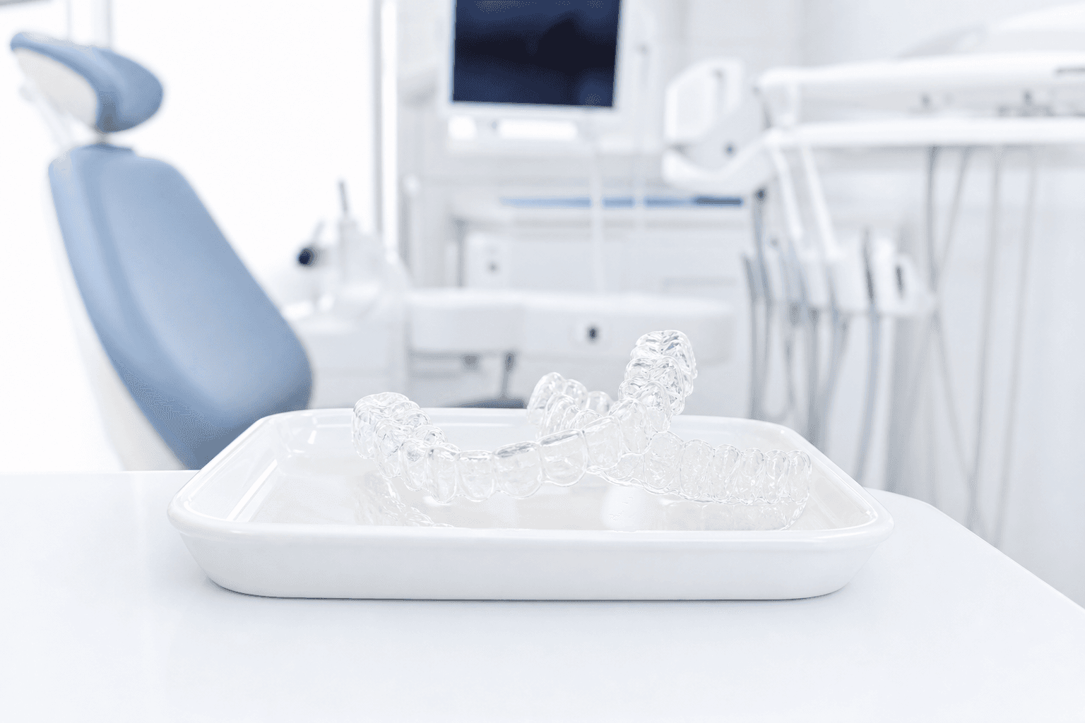 Allineatori trasparenti pronti per il trattamento ortodontico